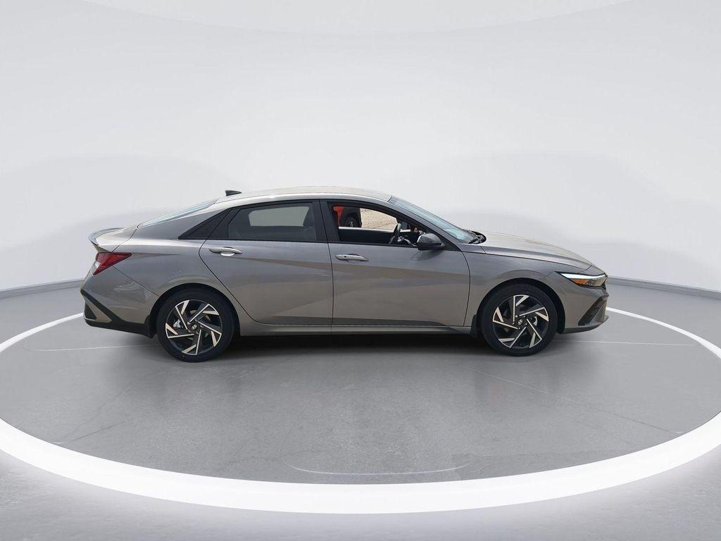 new 2025 Hyundai ELANTRA HEV car, priced at $26,215
