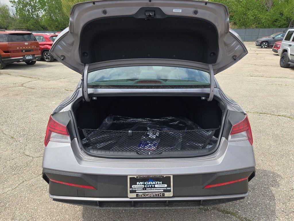 new 2025 Hyundai ELANTRA HEV car, priced at $26,215