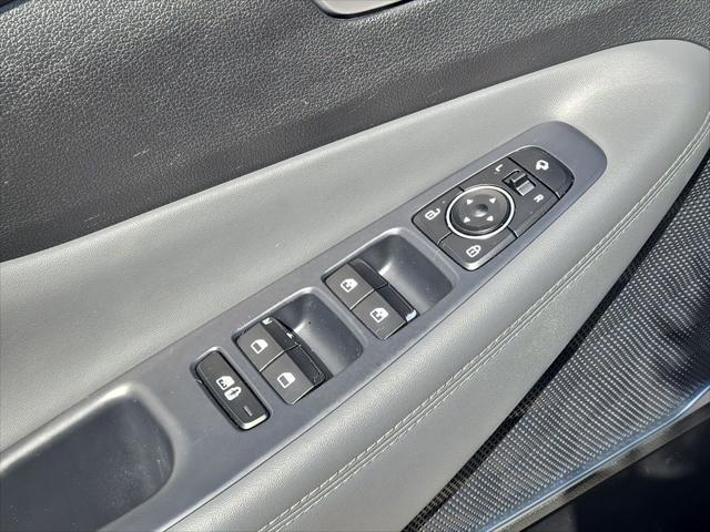used 2023 Hyundai Santa Fe car, priced at $27,314
