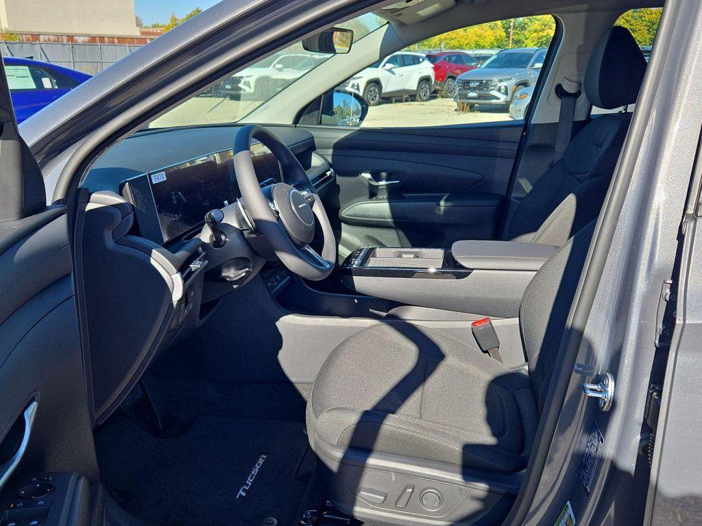 new 2026 Hyundai TUCSON Hybrid car, priced at $35,160