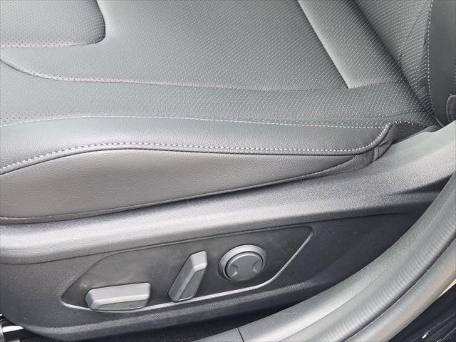 new 2025 Hyundai Elantra car, priced at $26,662