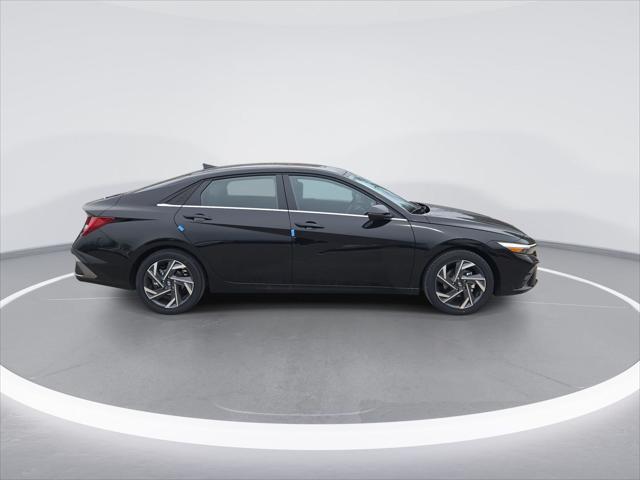new 2025 Hyundai Elantra car, priced at $26,662