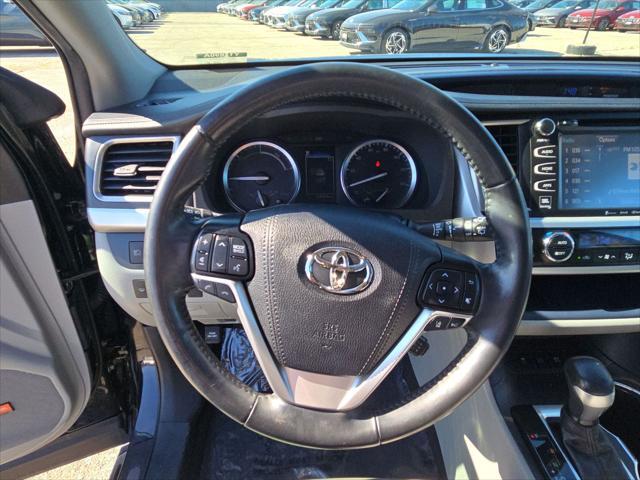 used 2019 Toyota Highlander Hybrid car, priced at $32,389