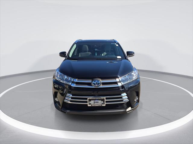 used 2019 Toyota Highlander Hybrid car, priced at $32,389