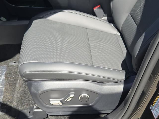 new 2025 Hyundai Santa Fe car, priced at $37,643