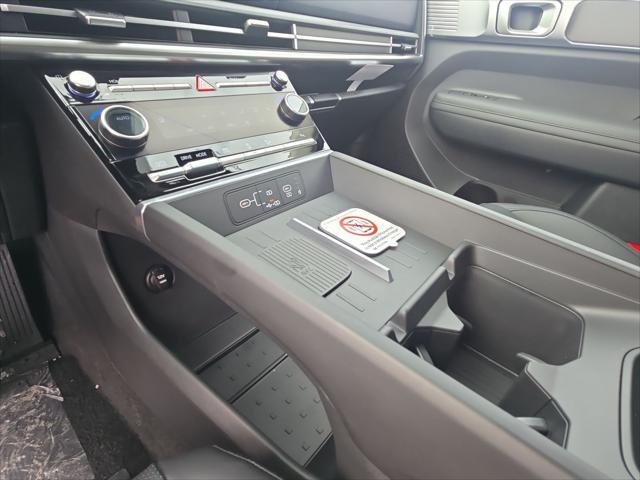 new 2025 Hyundai Santa Fe car, priced at $38,127