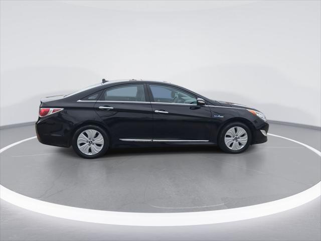 used 2015 Hyundai Sonata Hybrid car, priced at $9,500