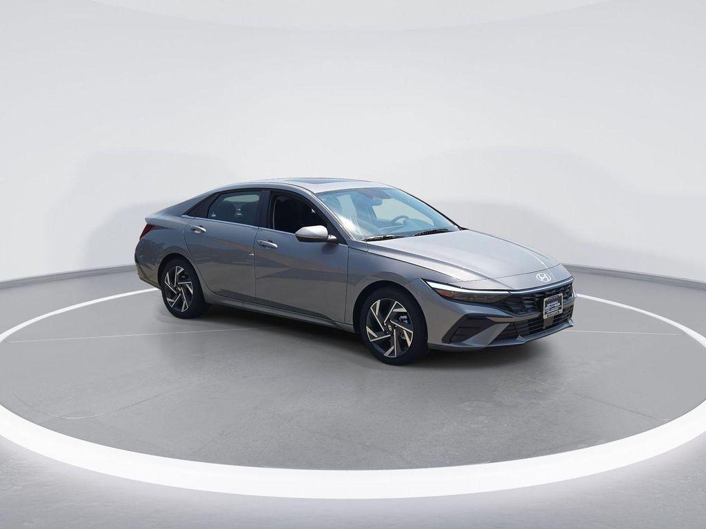 new 2025 Hyundai Elantra car, priced at $26,019