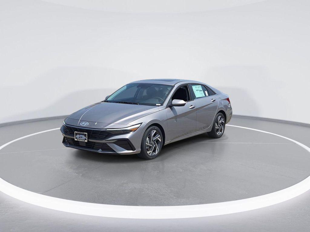new 2025 Hyundai Elantra car, priced at $26,019