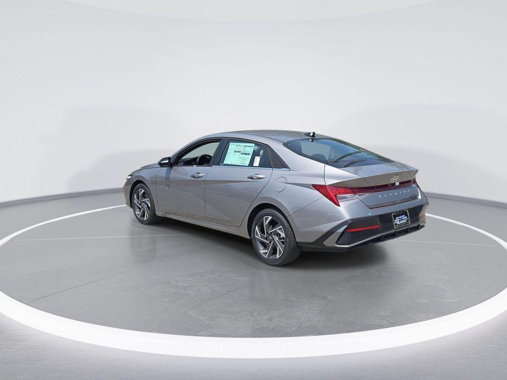 new 2025 Hyundai Elantra car, priced at $26,019