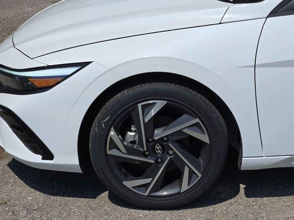 new 2025 Hyundai Elantra car, priced at $26,472