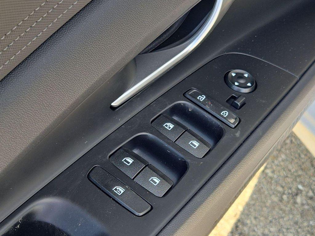 new 2025 Hyundai Elantra car, priced at $26,472