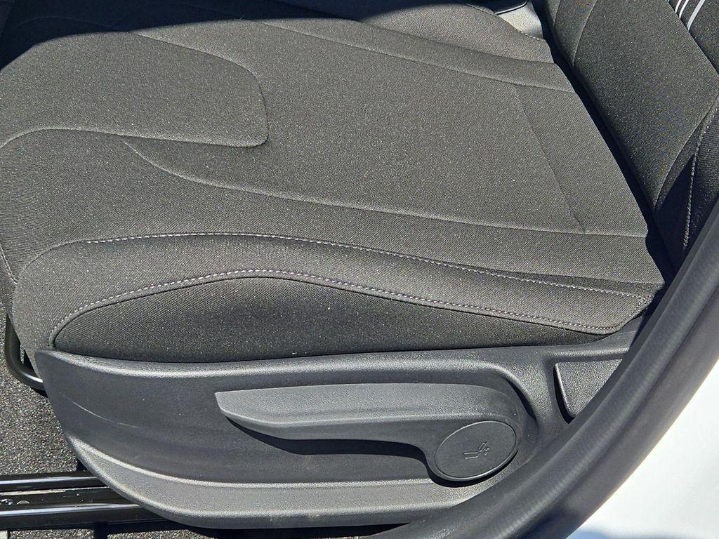 new 2025 Hyundai Elantra car, priced at $26,472