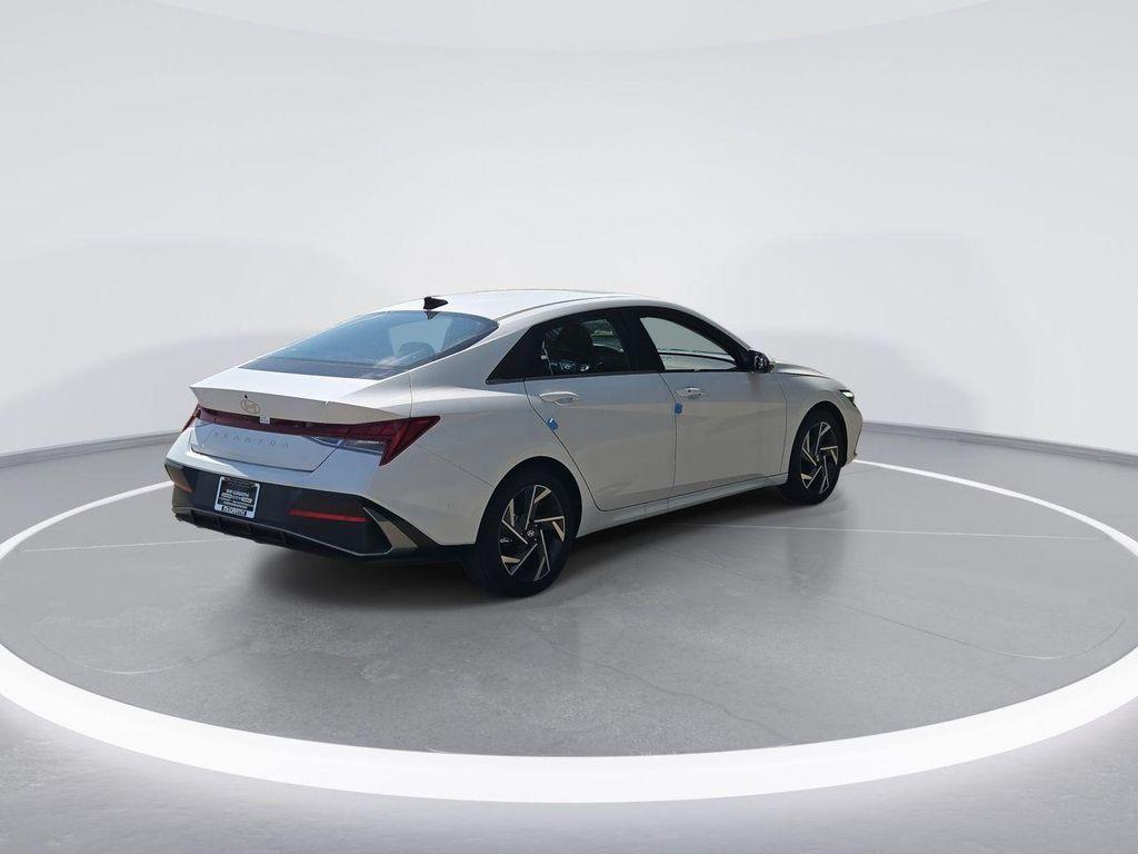new 2025 Hyundai Elantra car, priced at $26,472