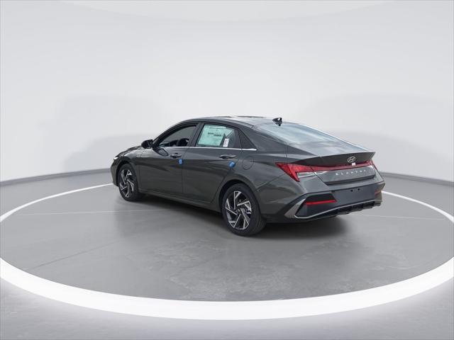new 2025 Hyundai Elantra car, priced at $26,019