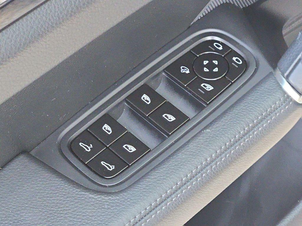 used 2021 Porsche Cayenne car, priced at $43,898