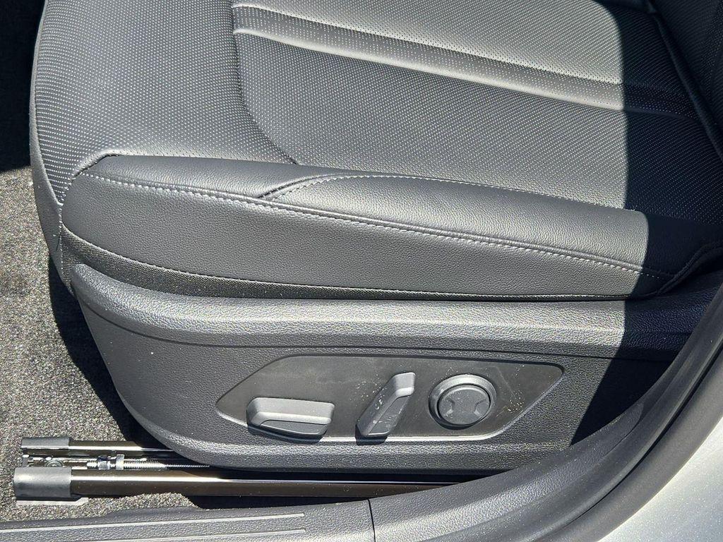 new 2025 Hyundai Sonata Hybrid car, priced at $34,358