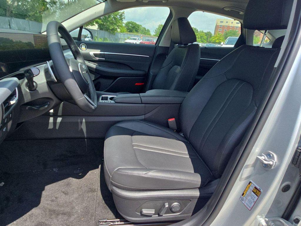 new 2025 Hyundai Sonata Hybrid car, priced at $34,358