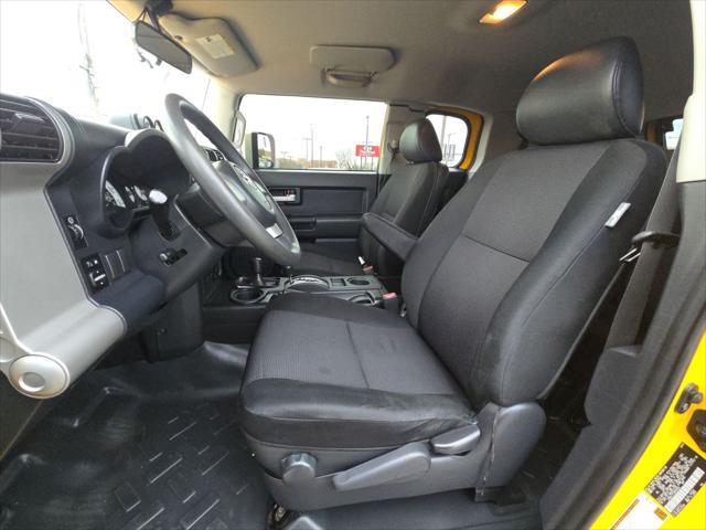 used 2008 Toyota FJ Cruiser car, priced at $13,900