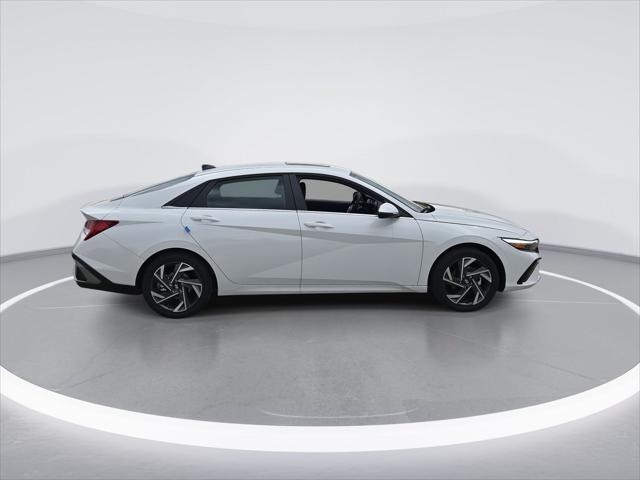 new 2025 Hyundai Elantra car, priced at $30,062