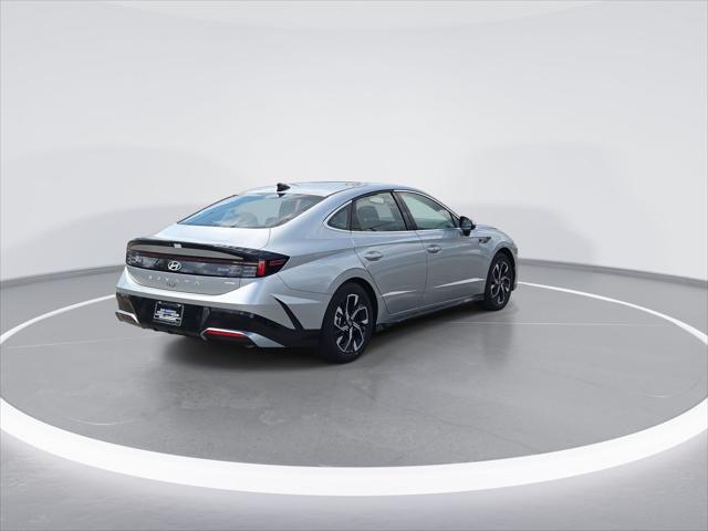 new 2025 Hyundai Sonata car, priced at $29,046