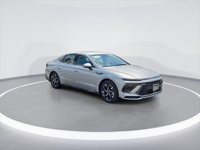 new 2025 Hyundai Sonata car, priced at $29,046