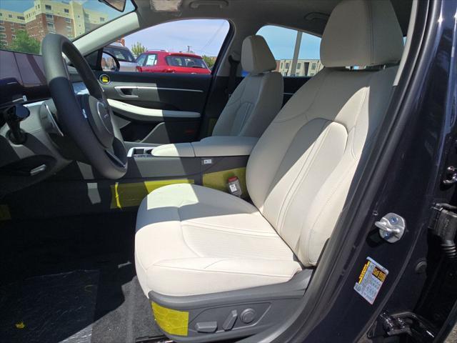 new 2025 Hyundai Sonata car, priced at $27,605