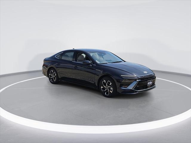 new 2025 Hyundai Sonata car, priced at $27,605