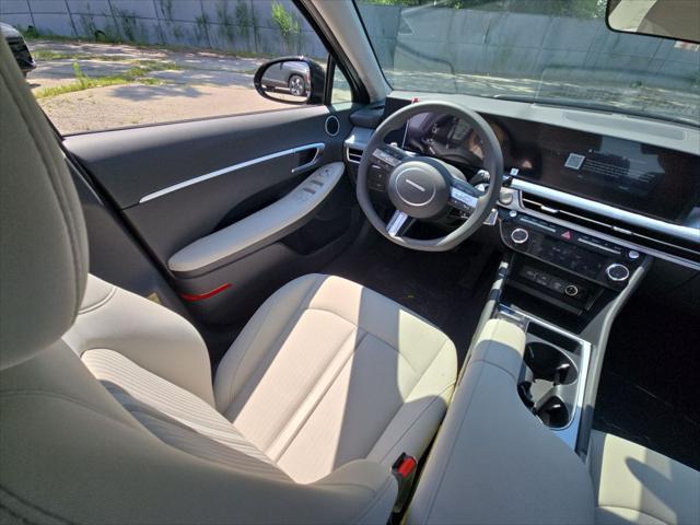 new 2025 Hyundai Sonata car, priced at $27,605