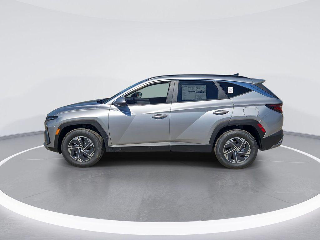 new 2025 Hyundai TUCSON Hybrid car, priced at $29,679
