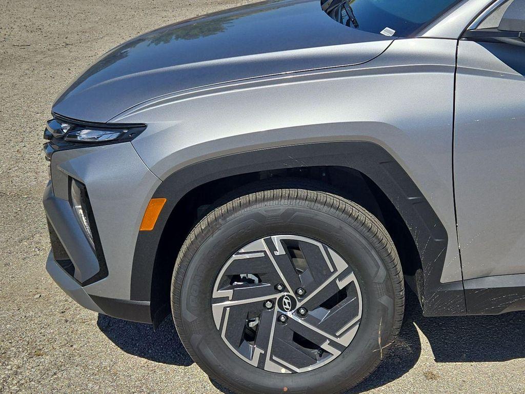 new 2025 Hyundai TUCSON Hybrid car, priced at $29,679