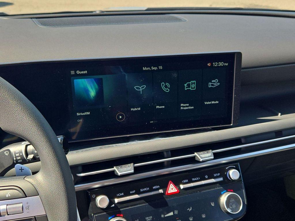 new 2025 Hyundai TUCSON Hybrid car, priced at $29,679