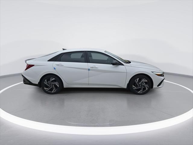 new 2025 Hyundai Elantra car, priced at $24,937