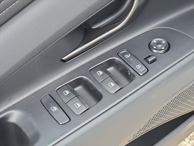 new 2025 Hyundai Elantra car, priced at $24,937