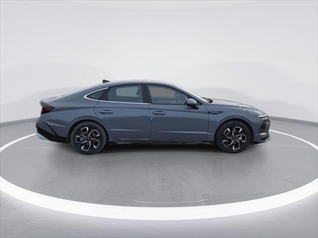 new 2025 Hyundai Sonata car, priced at $27,499