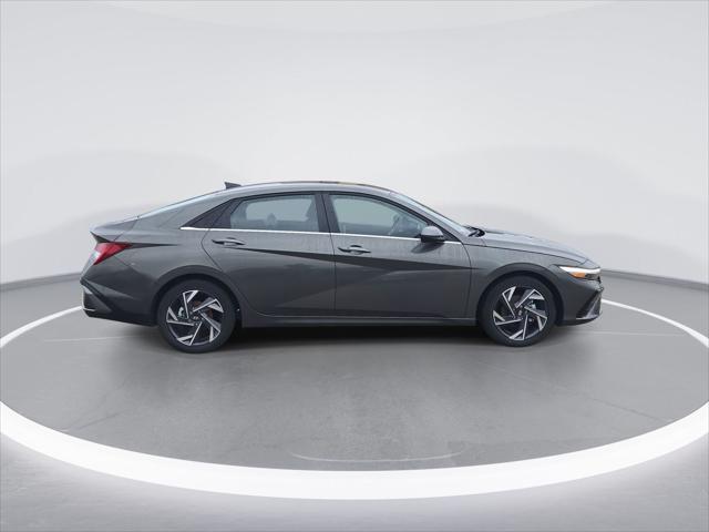 new 2024 Hyundai Elantra car, priced at $21,795