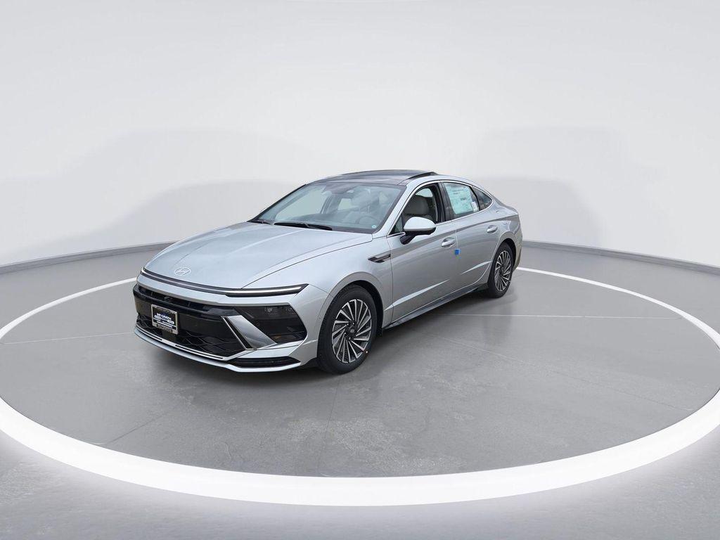new 2025 Hyundai Sonata Hybrid car, priced at $34,023