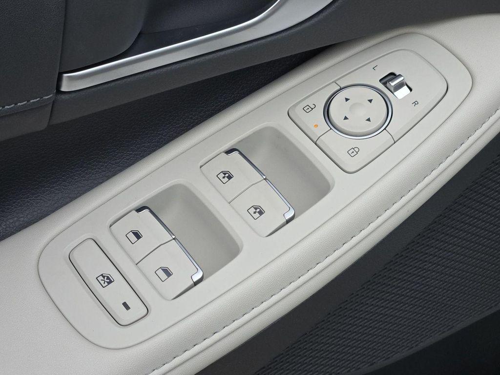 new 2025 Hyundai Sonata Hybrid car, priced at $34,023