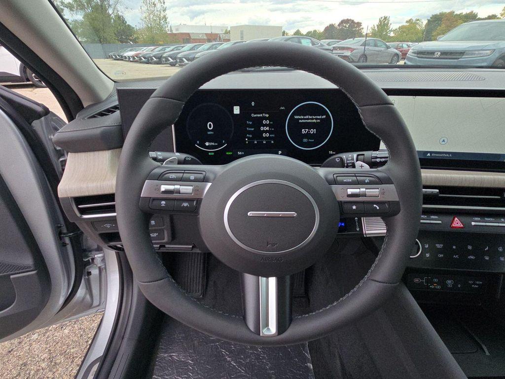 new 2025 Hyundai Sonata Hybrid car, priced at $34,023