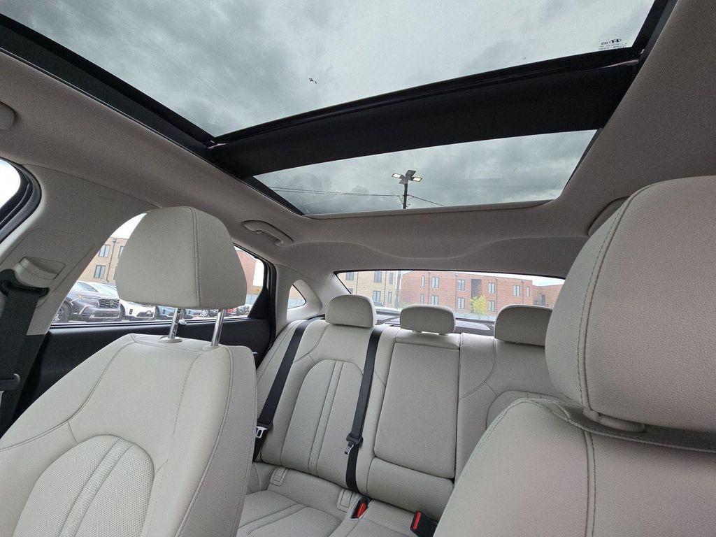 new 2025 Hyundai Sonata Hybrid car, priced at $34,023