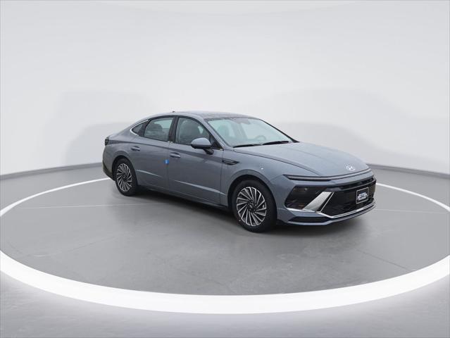 new 2025 Hyundai Sonata Hybrid car, priced at $37,840