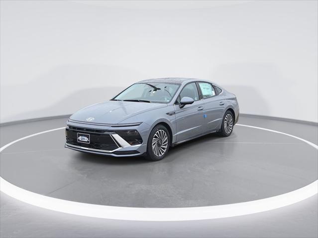 new 2025 Hyundai Sonata Hybrid car, priced at $37,840