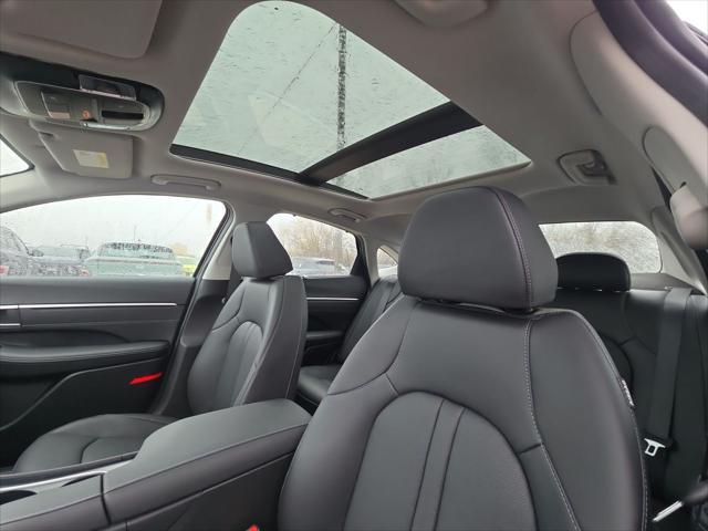 new 2025 Hyundai Sonata Hybrid car, priced at $37,840