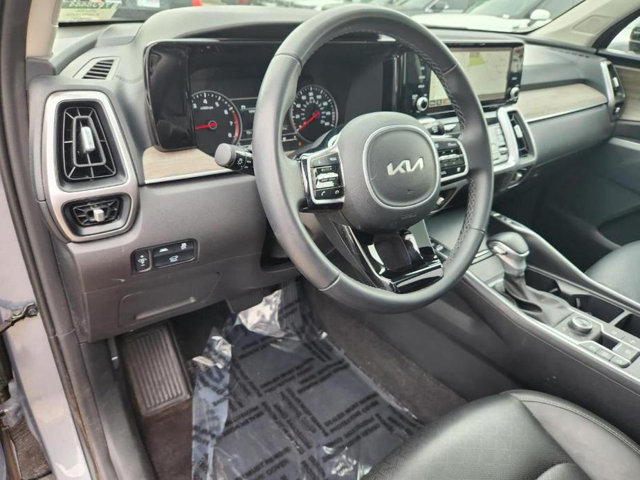 used 2023 Kia Sorento car, priced at $37,568