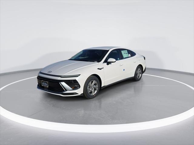 new 2025 Hyundai Sonata car, priced at $28,805