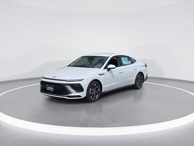 new 2025 Hyundai Sonata car, priced at $29,557