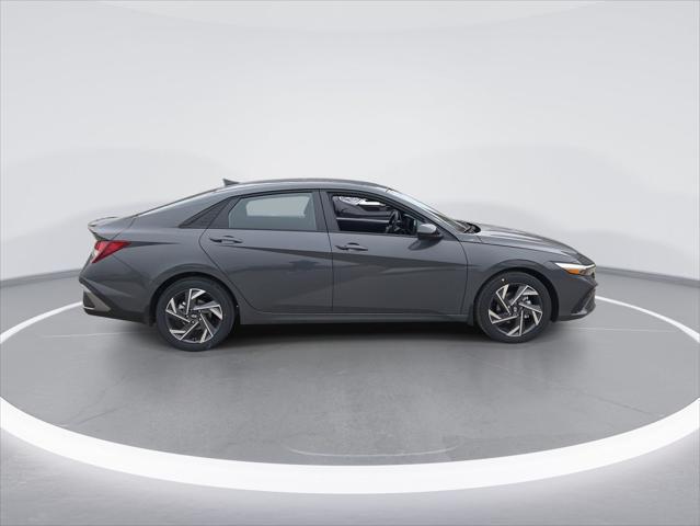 new 2025 Hyundai Elantra car, priced at $23,212