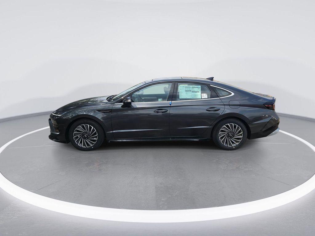 new 2025 Hyundai Sonata Hybrid car, priced at $34,559