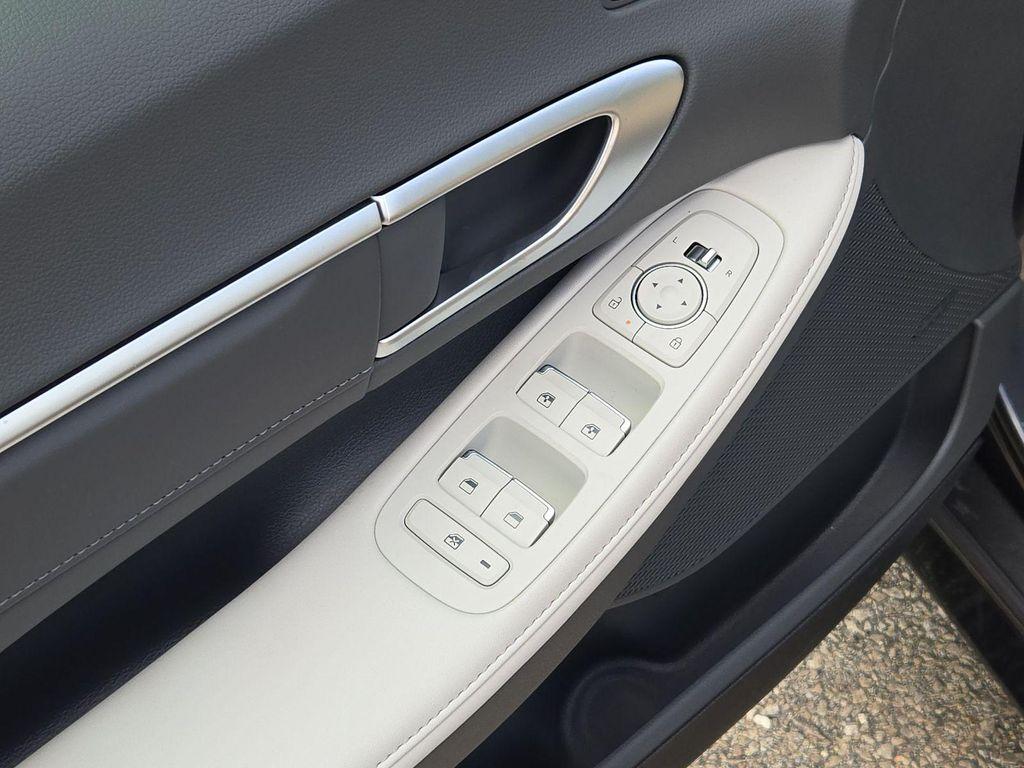 new 2025 Hyundai Sonata Hybrid car, priced at $34,559