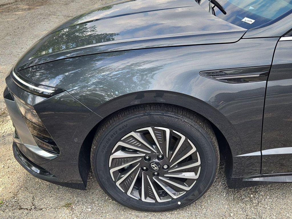 new 2025 Hyundai Sonata Hybrid car, priced at $34,559